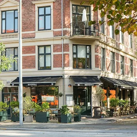 Fantastisk Herskabslejlighed I Hjertet Af Kbh *